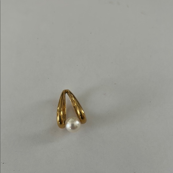 Jewelry - Gold and White Pearl Necklace with Elegant Design